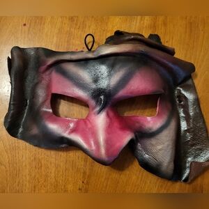 Men's Artistic Leather Masquerade Mask - Black and Red